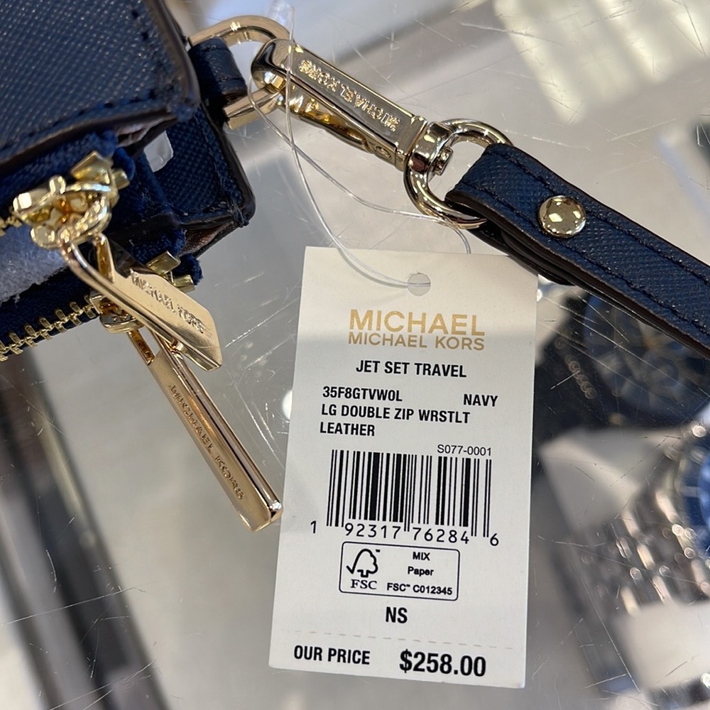 MICHAEL KORS LG DOUBLE ZIP WRISTLET NAVY - Picture 3 of 16